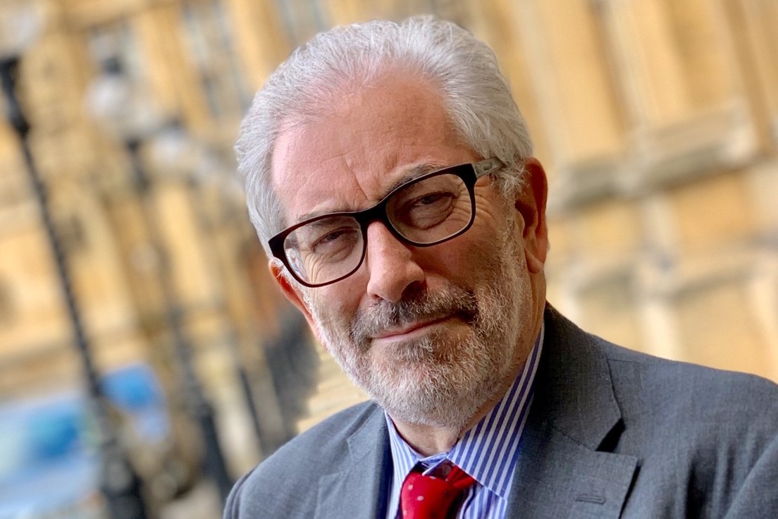 Tributes paid to 'true public servant' Lord Bob Kerslake Local