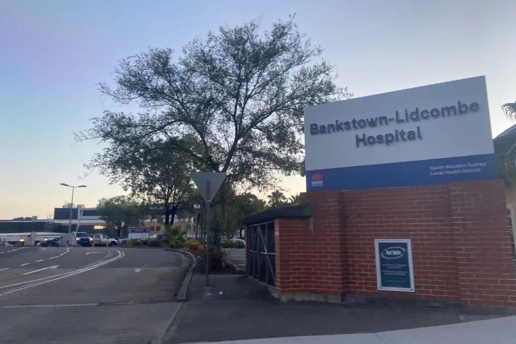 Australian nurse charged over threat to Israeli patients